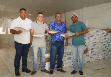 Prefeitura realiza tradicional entrega dos peixes da Semana Santa